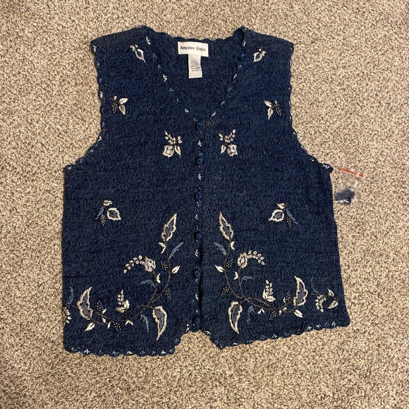 Hampshire Studio Tops - Sophisticated Stitch Navy Floral Women's Top